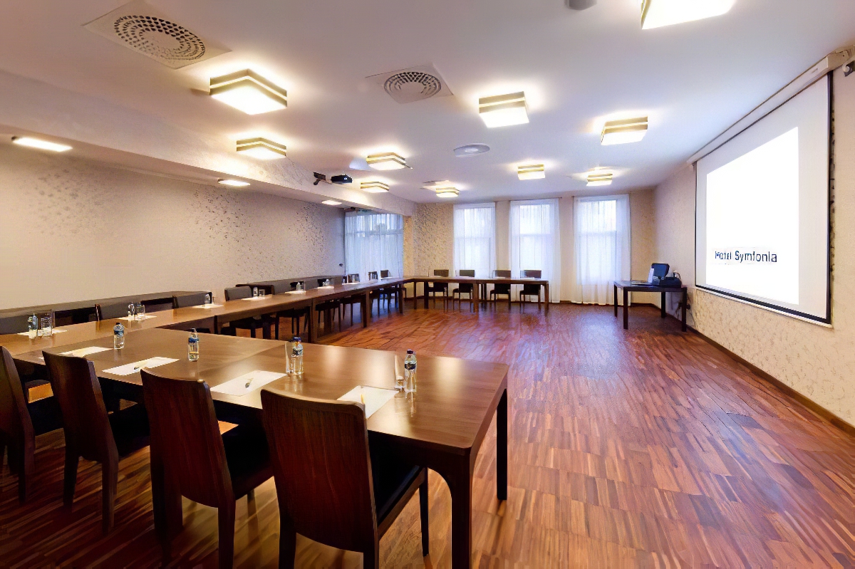 sala konferencyjna hotel symfonia 2 small edit Conference rooms